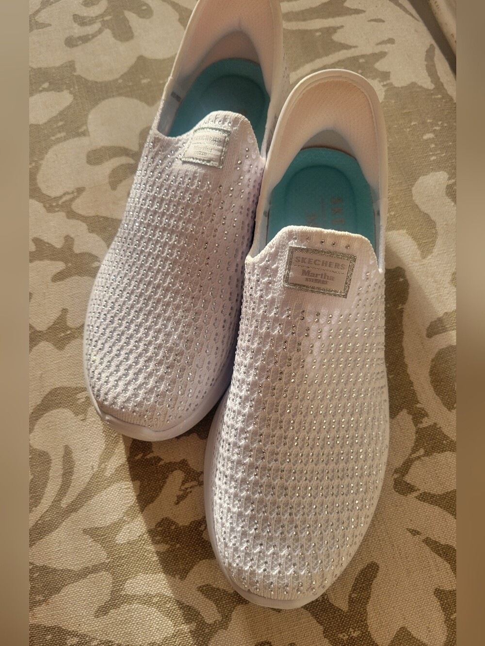 Skechers White Slip-On Sparkle Sneakers  Martha Stewart Womens 8 Like New Cond.